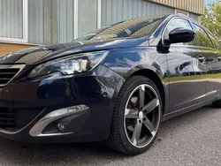 Blau Gebraucht 2017 Peugeot 308 Kombi | 5.900 € (Fairer Preis)