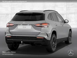 Grau Gebraucht 2025 Mercedes GLA200 AMG SUV | 47.550 € (Teuer)