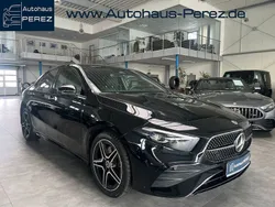 Schwarz Gebraucht 2023 Mercedes A250 Premium Limousine | 36.799 € (Teuer)
