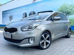 Celestialsilber met. Gebraucht 2015 Kia Carens Van / Kleinbus | 15.900 € (Etwas zu teuer)