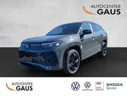 Grau Neu 2025 VW Tayron R-line SUV | 61.990 €