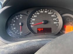 Weiß Gebraucht 2012 Renault Kangoo Authentique Van / Kleinbus | 1.800 € (Fairer Preis)