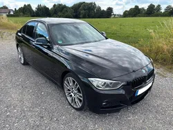 Schwarz Gebraucht 2013 BMW 330 M Sport Limousine | 18.200 € (Fairer Preis)