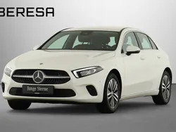 Weiß Gebraucht 2022 Mercedes A250 Kleinwagen | 30.480 € (Fairer Preis)