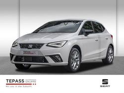 Weiss Neu 2025 Seat Ibiza FR Kleinwagen | 28.999 € (Teuer)