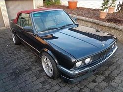 Schwarz Gebraucht 1986 BMW 325 Cabriolet Cabrio | 26.000 €