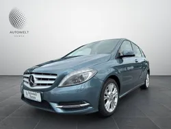 Blau Gebraucht 2013 Mercedes B180 Van / Kleinbus | 11.399 € (Guter Preis)