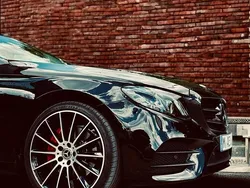 Schwarz Gebraucht 2018 Mercedes E220 AMG line Limousine | 34.999 €