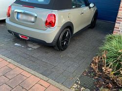Grau Gebraucht 2019 Mini Cooper Cabriolet Cabrio | 17.950 € (Fairer Preis)