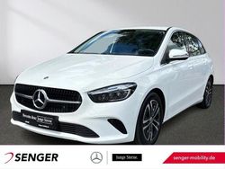 Weiß Gebraucht 2024 Mercedes 200 Progressive Limousine | 28.980 €