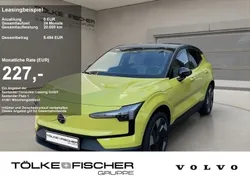 Moss yellow Neu 2024 Volvo EX30 Performance SUV | 40.900 €