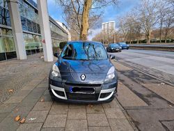 Grau Gebraucht 2010 Renault Scénic III Van / Kleinbus | 3.950 € (Fairer Preis)