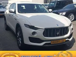 Bianco white Neu 2025 Maserati Levante SUV | 82.835 €