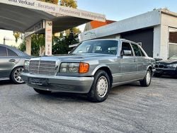 Grau Gebraucht 1988 Mercedes 260 SE Limousine | 7.999 €