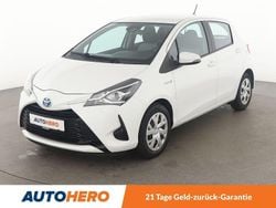 Weiß Gebraucht 2018 Toyota Yaris Hybrid Business Edition Kleinwagen | 12.390 € (Guter Preis)