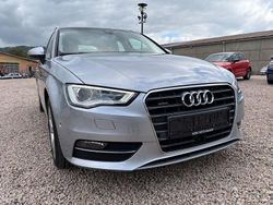 Silber Gebraucht 2014 Audi A3 Ambition Limousine | 9.500 € (Fairer Preis)