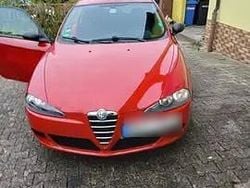 Rot Gebraucht 2004 Alfa Romeo 147 Distinctive Kleinwagen | 950 € (Superpreis)