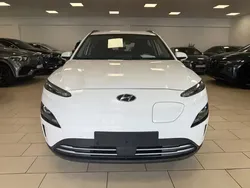 Weiß Gebraucht 2022 Hyundai Kona Select SUV | 19.000 € (Guter Preis)