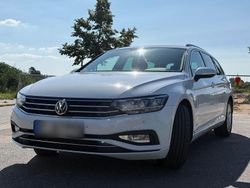 Weiß Gebraucht 2020 VW Passat Comfortline Kombi | 18.000 € (Etwas zu teuer)