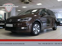 Braun Gebraucht 2016 VW Touran Highline Van / Kleinbus | 16.950 € (Fairer Preis)