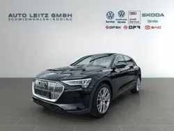 Schwarz brillantschwarz Gebraucht 2022 Audi e-tron Ambiente SUV | 36.220 € (Superpreis)