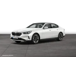 Weiß Gebraucht 2024 BMW i5 Limousine | 63.354 €