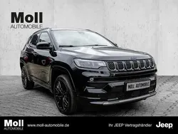 Black clear coat Gebraucht 2022 Jeep Compass SUV | 32.480 € (Teuer)