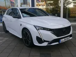 Okenit weiß metallic Gebraucht 2023 Peugeot e-308 GT Kleinwagen | 33.999 € (Fairer Preis)