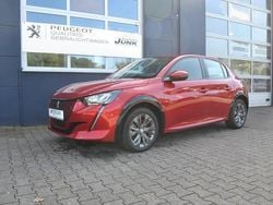 Elixirrot (metallic) Gebraucht 2021 Peugeot e-208 Active Kleinwagen | 12.750 € (Fairer Preis)