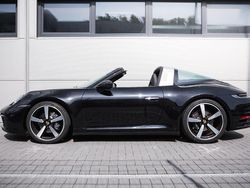 Tiefschwarz Gebraucht 2023 Porsche 992 Cabrio | 154.900 €