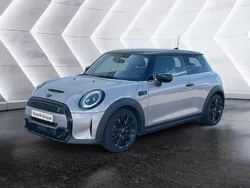 Grau Gebraucht 2022 Mini Cooper S Kleinwagen | 29.000 € (Fairer Preis)
