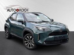Grün Neu 2025 Toyota Yaris Cross SUV | 27.980 € (Guter Preis)