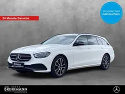 Unilack polarweiß Gebraucht 2022 Mercedes E220 Night Kombi | 40.380 € (Etwas zu teuer)