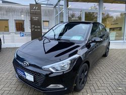 Phantom black. Gebraucht 2017 Hyundai i20 GO! Limousine | 9.990 € (Etwas zu teuer)