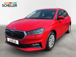 Rot Gebraucht 2022 Skoda Fabia Ambition Limousine | 13.300 € (Guter Preis)