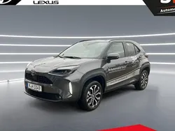Grau Gebraucht 2025 Toyota Yaris Cross Team SUV | 28.790 € (Fairer Preis)