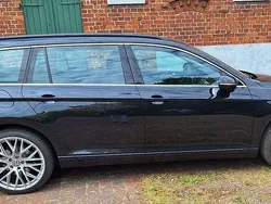 Schwarz Gebraucht 2015 VW Passat Comfortline Kombi | 13.850 € (Guter Preis)