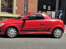 Rot Gebraucht 2005 Opel Tigra Sport Cabrio | 1.499 €