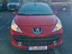 Rot Gebraucht 2007 Peugeot 207 CC Cabrio | 4.000 € (Etwas zu teuer)