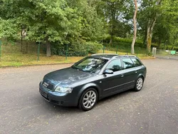 Grau Gebraucht 2005 Audi A4 S-Line Kombi | 999 € (Guter Preis)