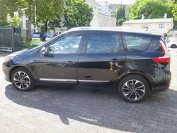 Schwarz Gebraucht 2014 Renault Scénic III Bose Edition Van / Kleinbus | 7.000 € (Fairer Preis)