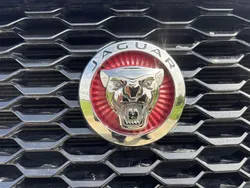 Gebraucht 2019 Jaguar E-Pace R-Dynamic SUV | 29.999 € (Teuer)