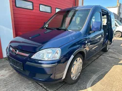 Blau Gebraucht 2009 Opel Combo Van / Kleinbus | 2.499 €