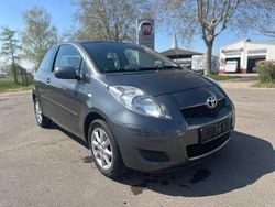 Grau Gebraucht 2009 Toyota Yaris Sol Kleinwagen | 2.999 € (Guter Preis)