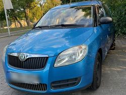 Blau Gebraucht 2009 Skoda Roomster Van / Kleinbus | 2.900 € (Teuer)
