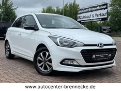 Weiß Gebraucht 2018 Hyundai i20 Passion Limousine | 9.700 € (Fairer Preis)