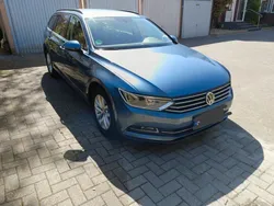 Blau Gebraucht 2017 VW Passat Comfortline Kombi | 13.800 € (Fairer Preis)