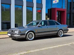 Grau Gebraucht 1992 Audi V8 Limousine | 13.500 €