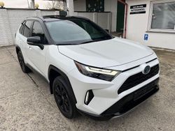 Weiß Gebraucht 2024 Toyota RAV4 Hybrid SUV | 39.900 € (Guter Preis)