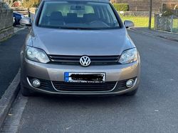 Braun Gebraucht 2013 VW Golf Plus Life Van / Kleinbus | 13.300 €